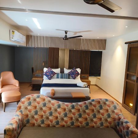 Hotel Le Grande - Mumbai International Airport Zewnętrze zdjęcie