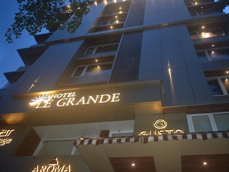 Hotel Le Grande - Mumbai International Airport Zewnętrze zdjęcie
