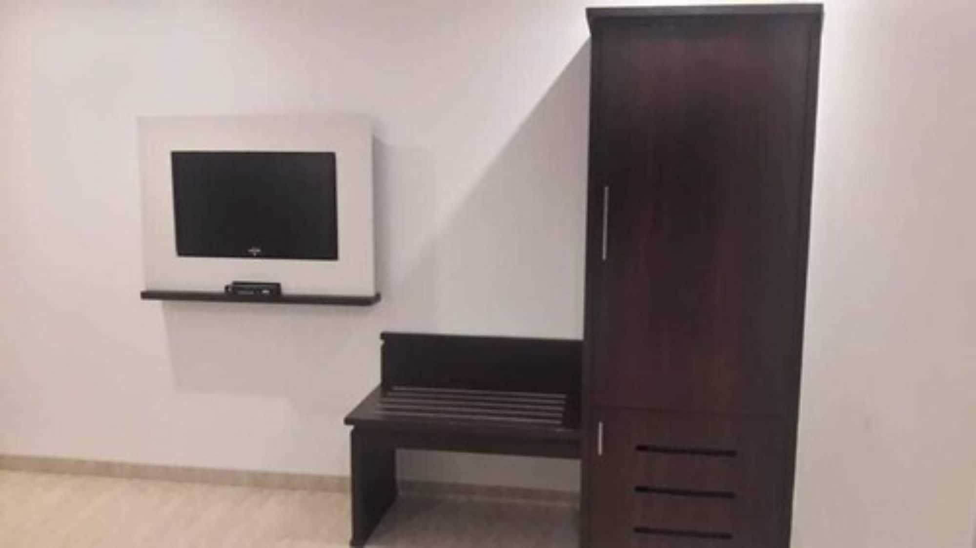 Hotel Le Grande - Mumbai International Airport Zewnętrze zdjęcie