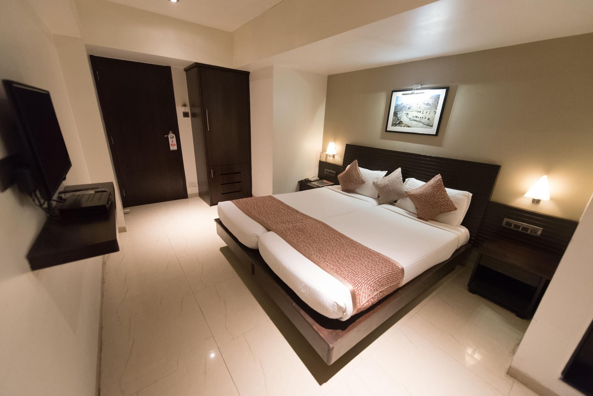 Hotel Le Grande - Mumbai International Airport Zewnętrze zdjęcie
