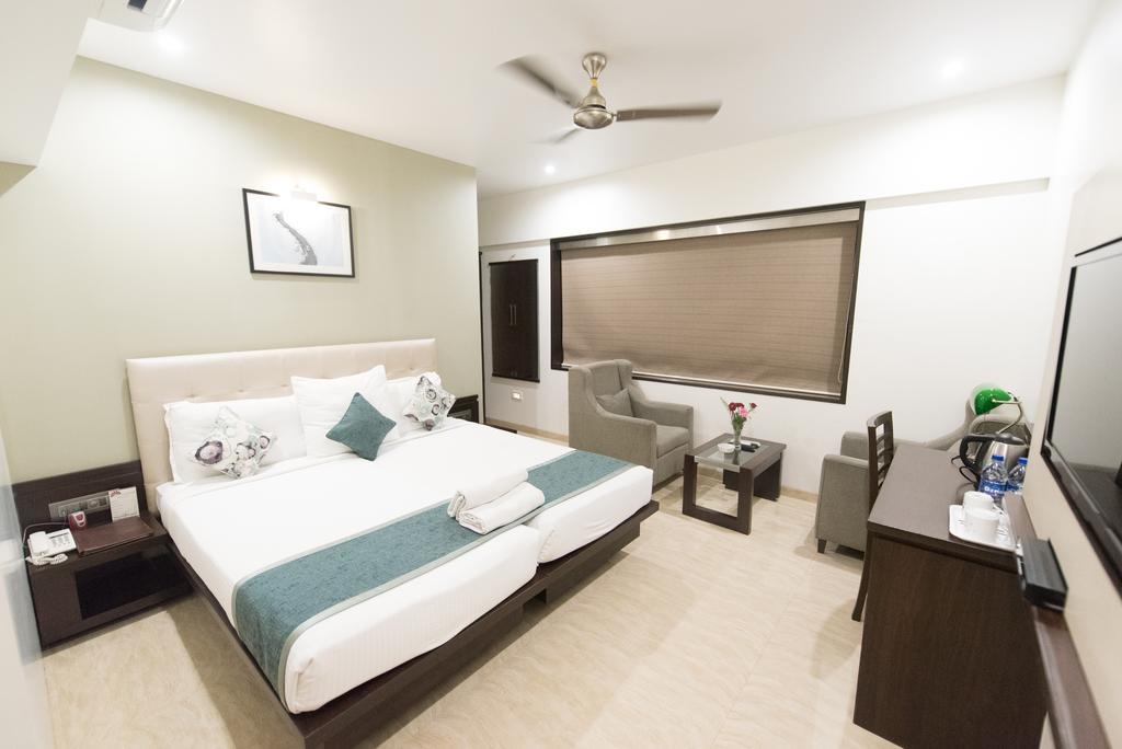 Hotel Le Grande - Mumbai International Airport Zewnętrze zdjęcie
